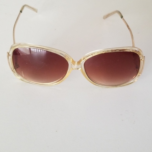 Urban Outfitters Accessories - Vintage Wing sunglasses - Urban Outfitter